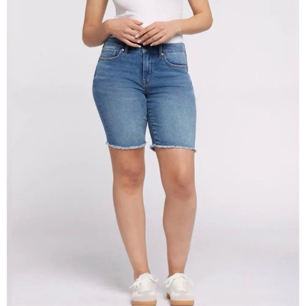 NWT Womens Seven7 Jeans Sunset Bermuda 9” Denim Medium Wash Jean Shorts - Sz 8